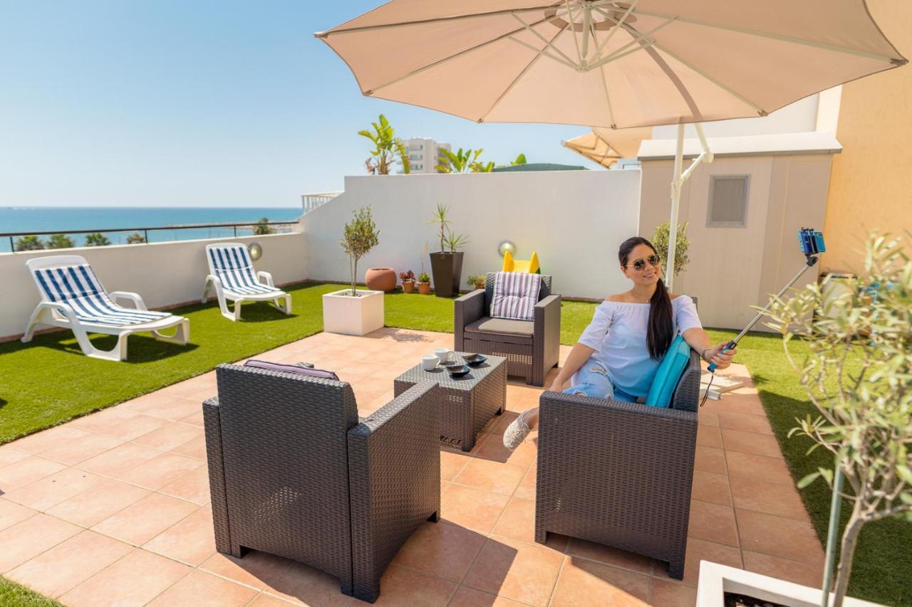 דירות לרנקה Makenzy Seaview Penthouse מראה חיצוני תמונה