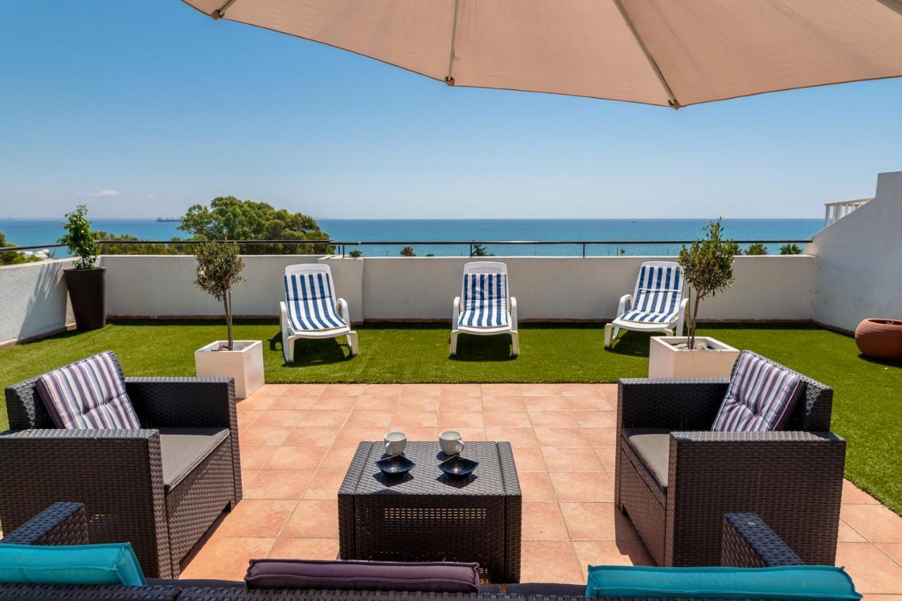 דירות לרנקה Makenzy Seaview Penthouse מראה חיצוני תמונה