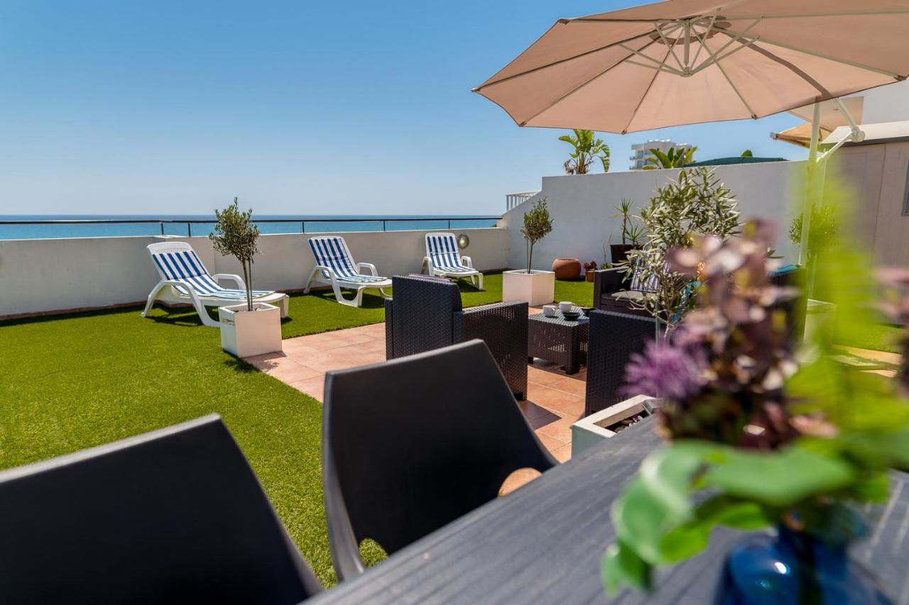 דירות לרנקה Makenzy Seaview Penthouse מראה חיצוני תמונה