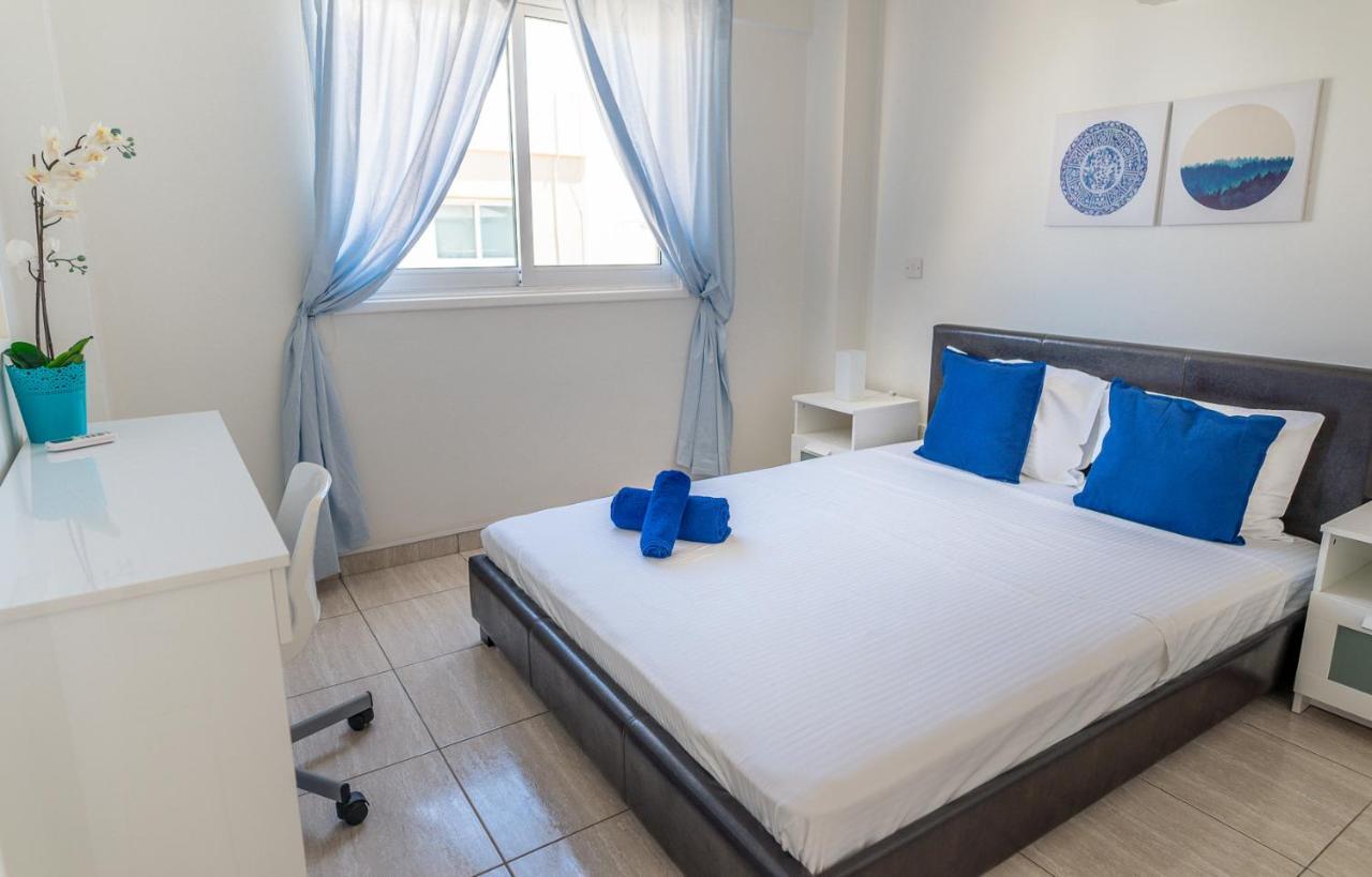 דירות לרנקה Makenzy Seaview Penthouse מראה חיצוני תמונה