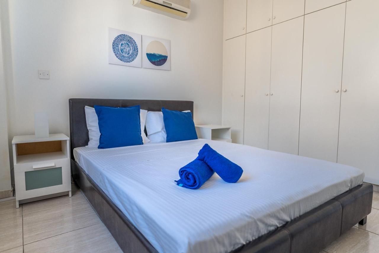 דירות לרנקה Makenzy Seaview Penthouse מראה חיצוני תמונה