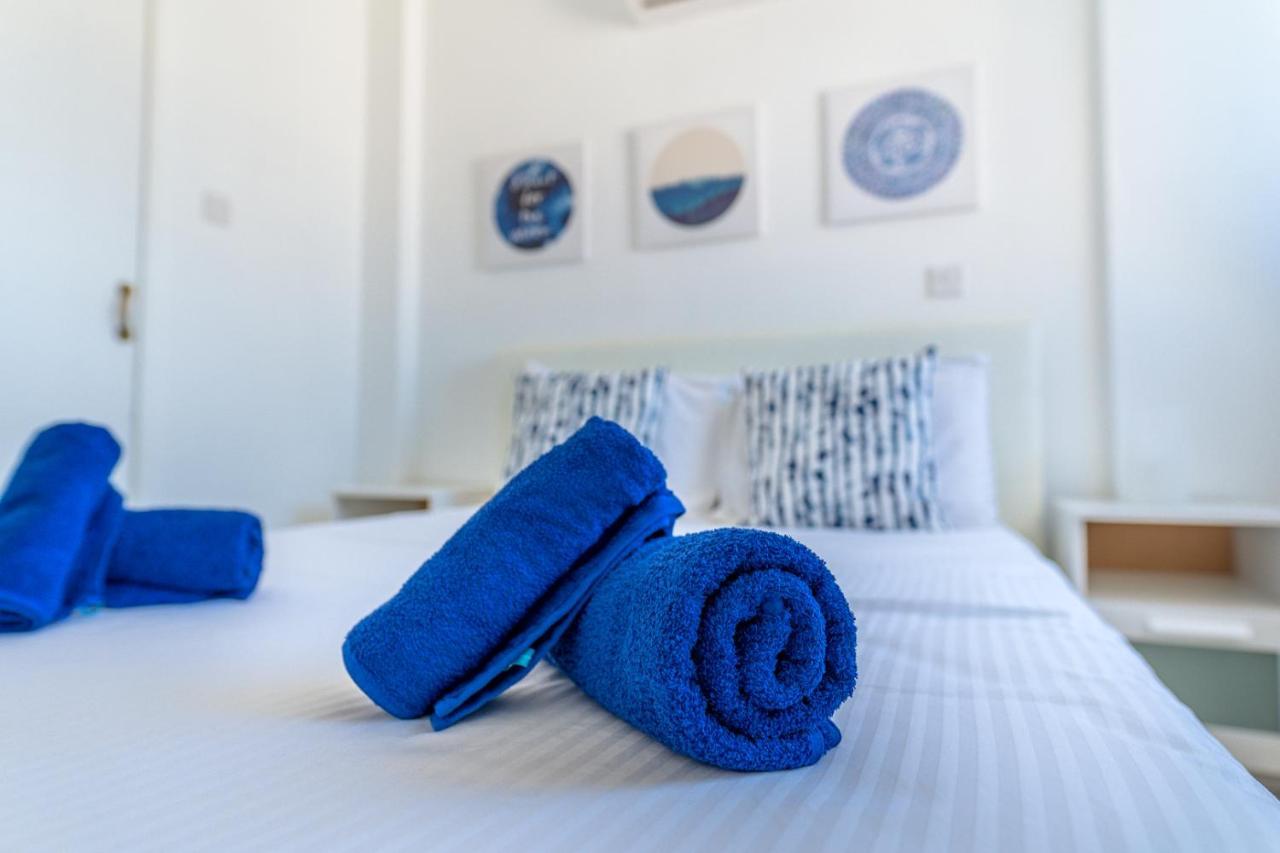 דירות לרנקה Makenzy Seaview Penthouse מראה חיצוני תמונה